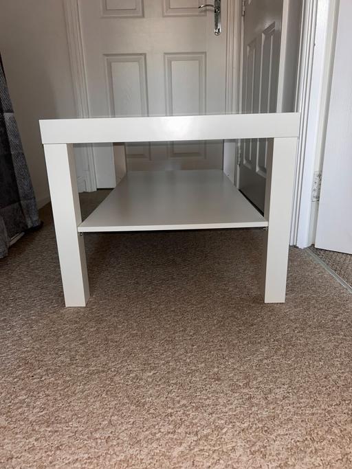  — White Coffee table