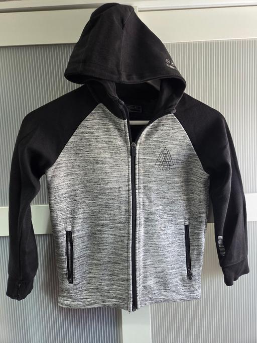 — Age 7 NEXT jacket