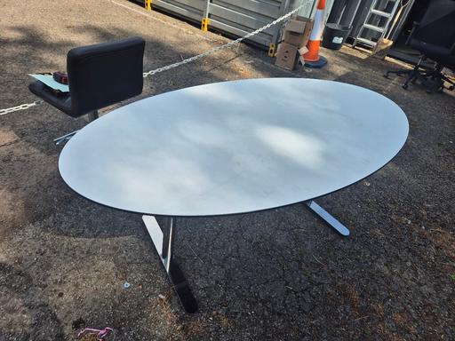  — LARGE OVAL OFFICE DESK
