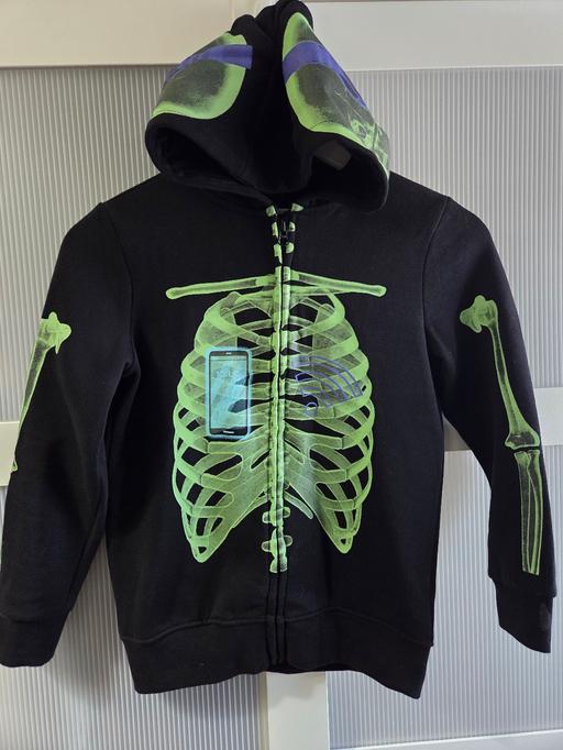  — Age 8-9 F&F hooded zip up jacket