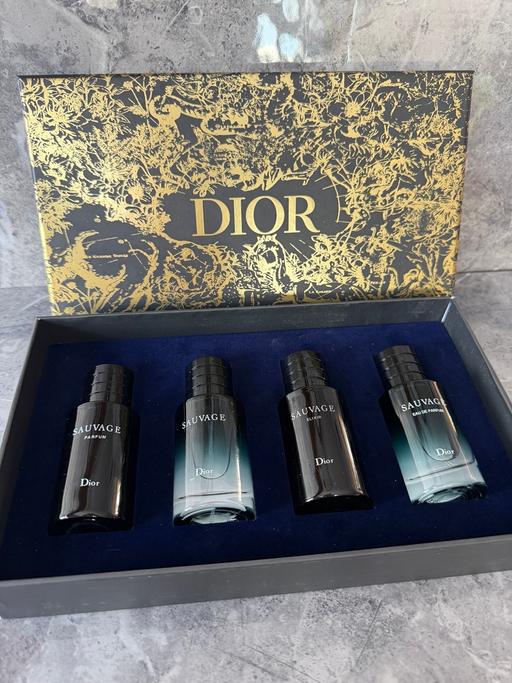  — Dior men’s perfume gift set 4x30ml