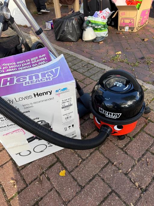  — Henry Reach Vacum cleaner