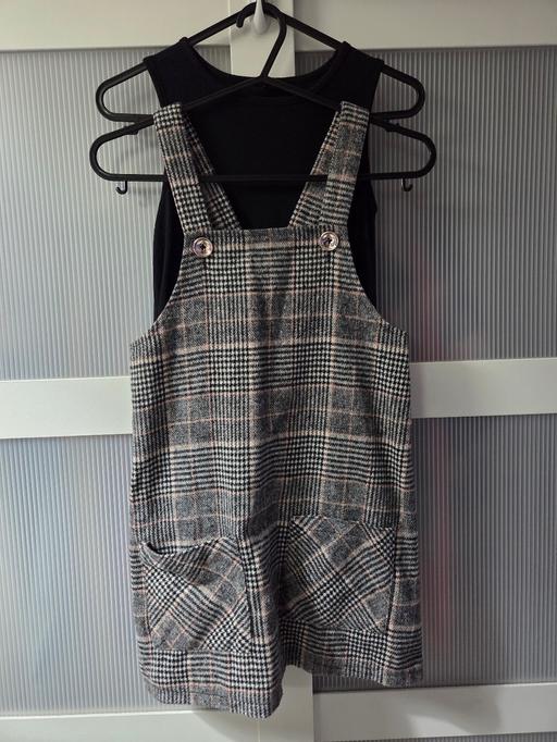  — Age 7-8 girls dress bundle