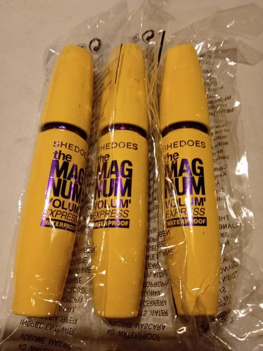  — joblot of ladies MASCARAS