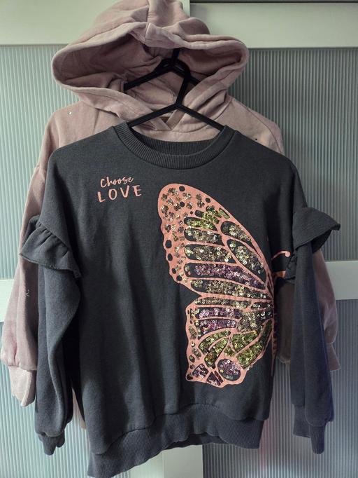  — Age 7-8 sweatshirt bundle