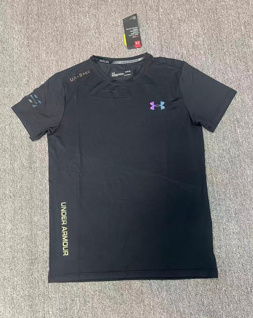  — Under armour T-shirt