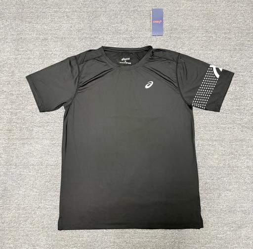  — ASICS T-shirt