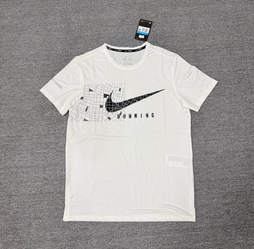  — Nike running T-shirt drifit