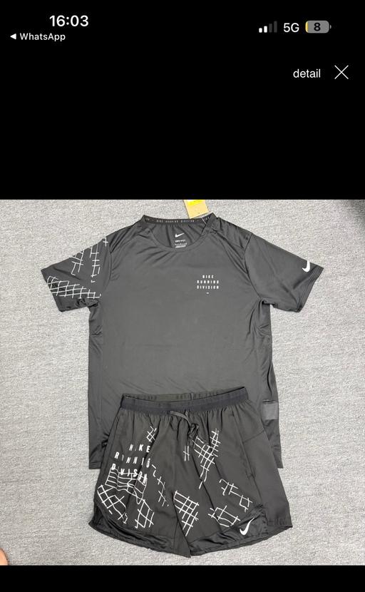  — Nike running set