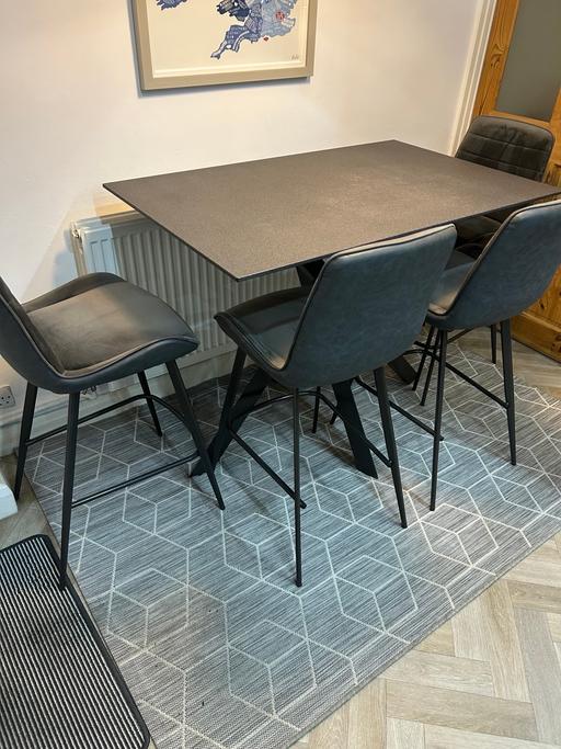  — Tall dining set