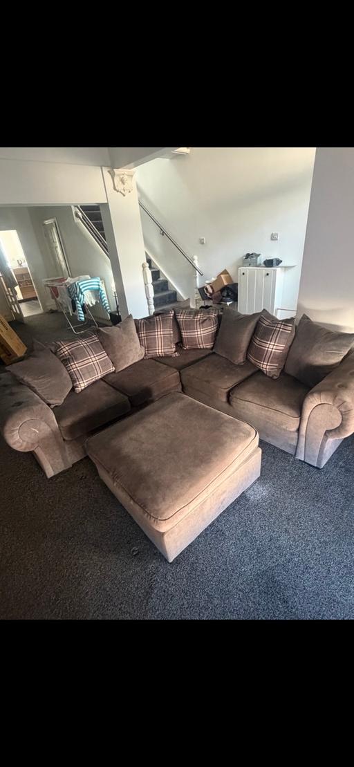  — Grey corner sofa