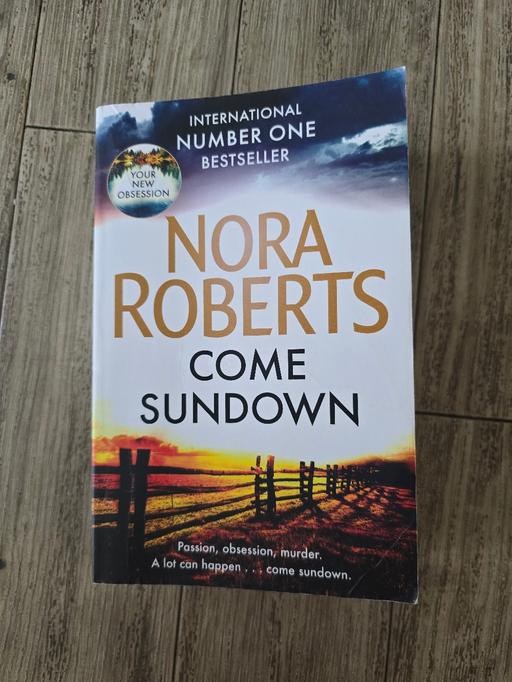 — Nora Roberts - Come Sundown paperback