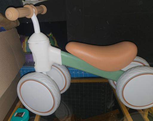  — 4-Wheel Balance Bike for toddlers. [1]