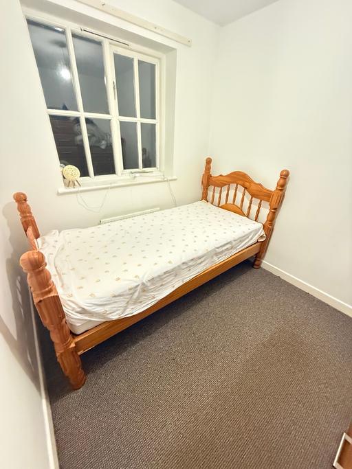  — Bed frame