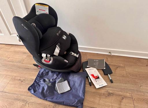  — Car seat cybex sirona