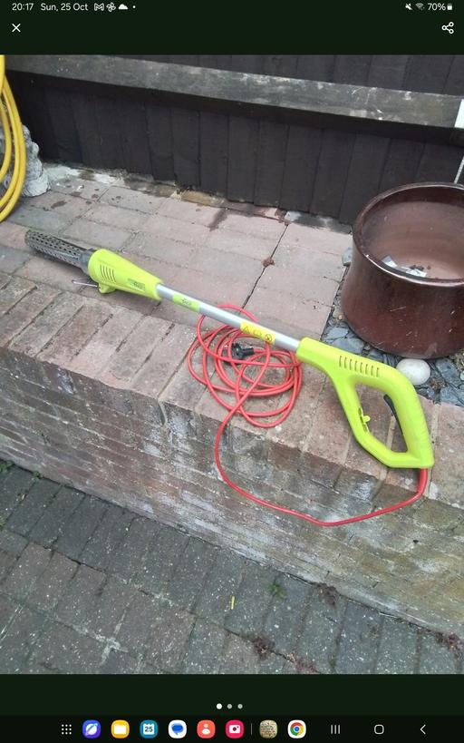  — Weed burner