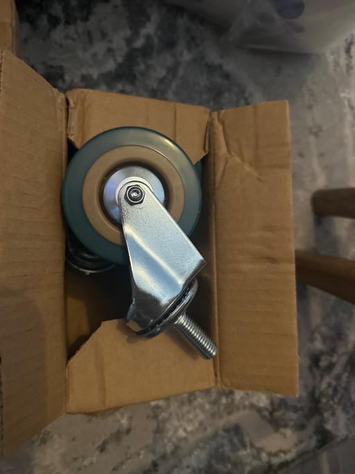  — Set of four adjustable wheels