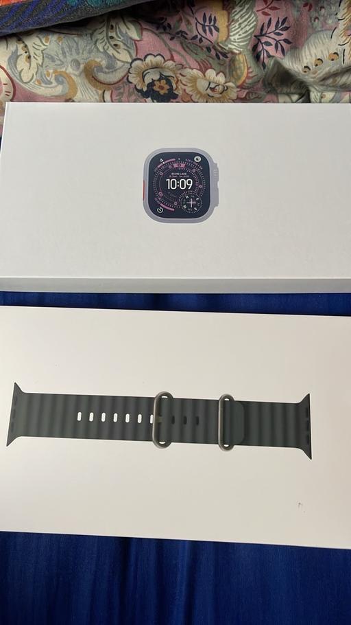  — Apple Watch Ultra 3 - 49mm titanium casing