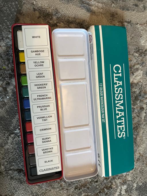  — Water colour set