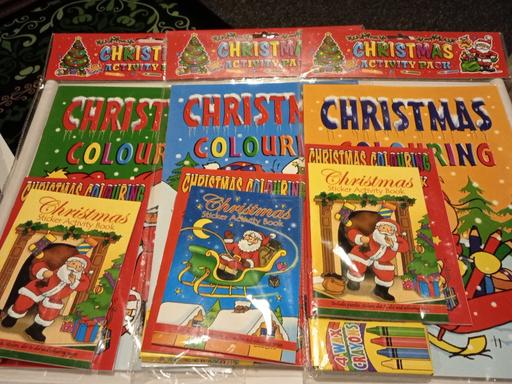  — 3 kids CHRISTMAS COLOURING BOOKS