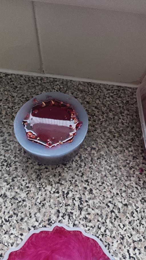  — handmade resin Ashtrays