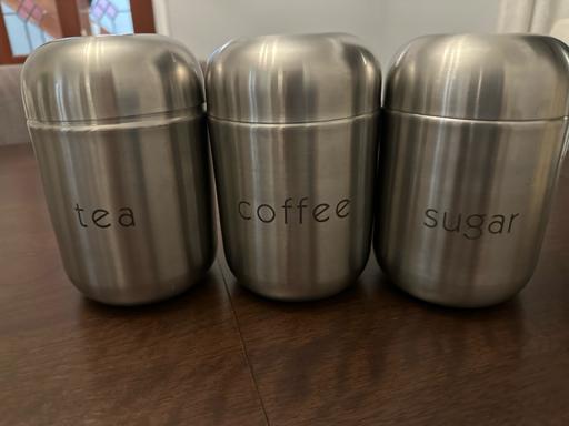  — tea container