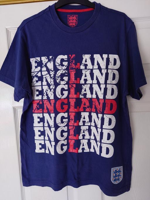  — Mens navy England top size M