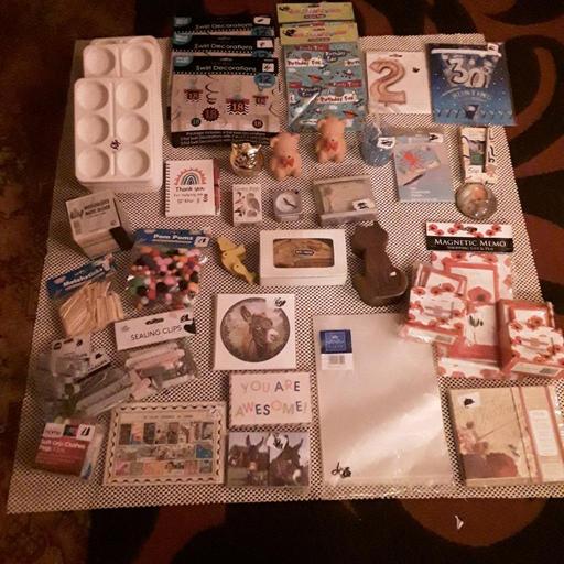  — 52 household items paint trays/party bag