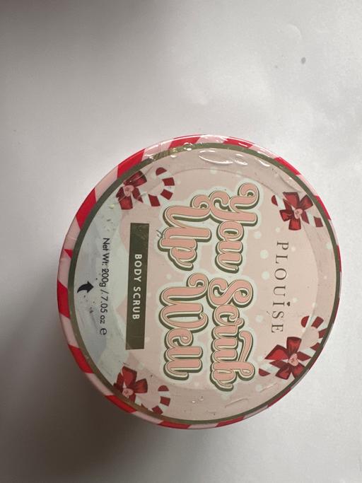 — P Louise body scrub