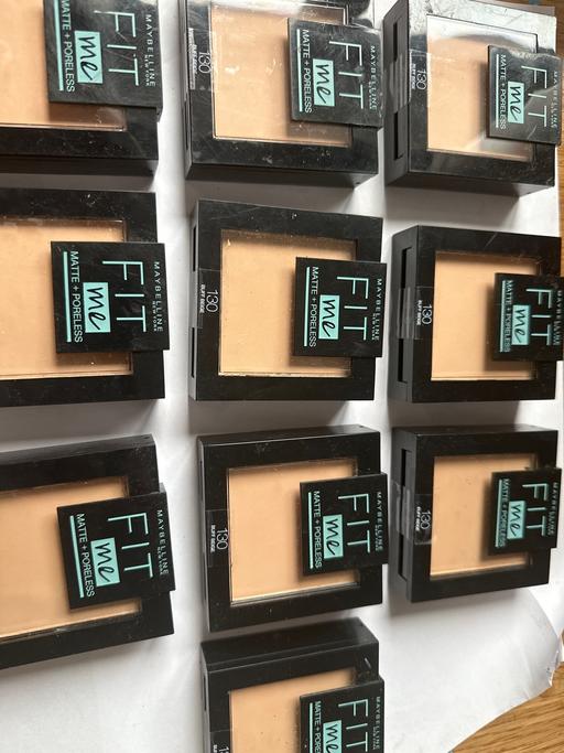  — 10 new maybelline pressed powder rrp£7.99each