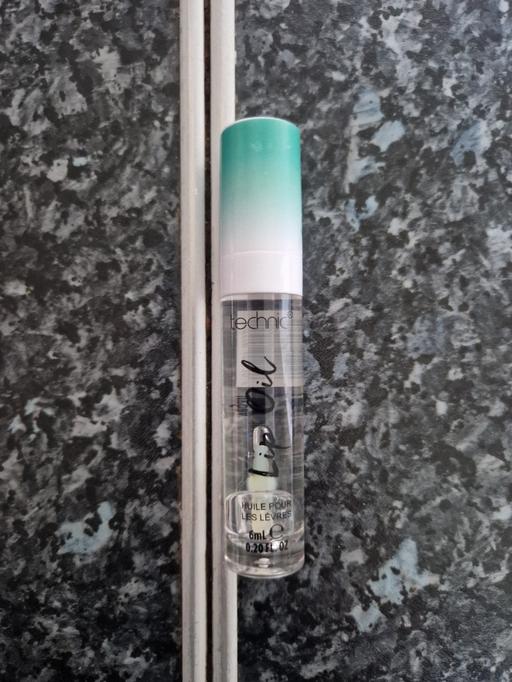  — brand new mint lip oil