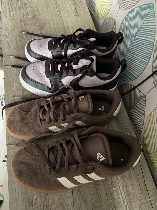  — Girls trainers
