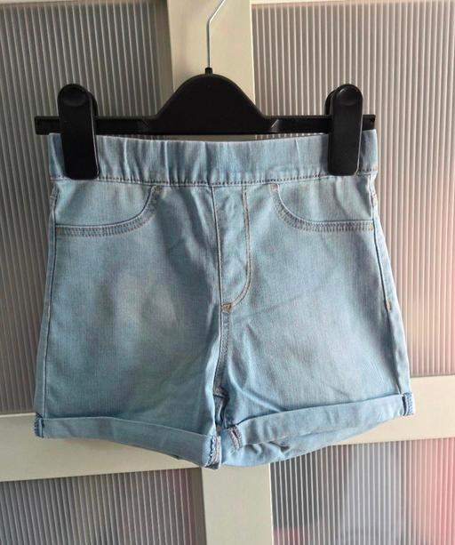  — Age 8-9 H&M soft stretchy denim shorts