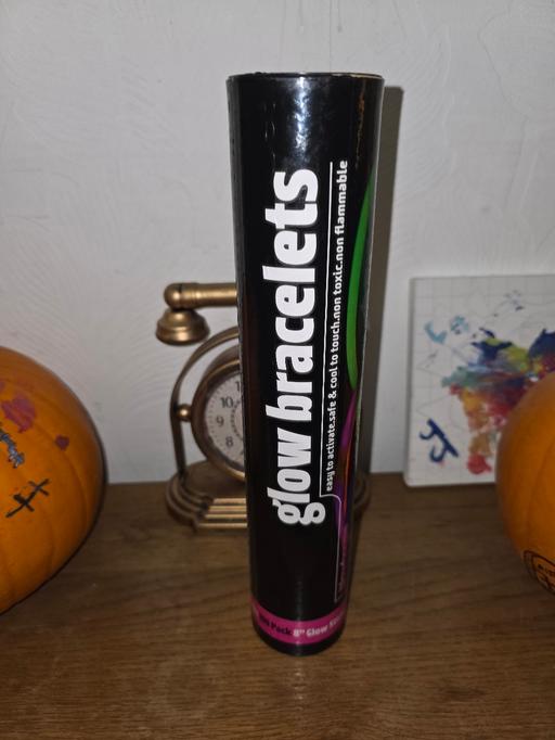  — Brand new Glow sticks x 100 pack