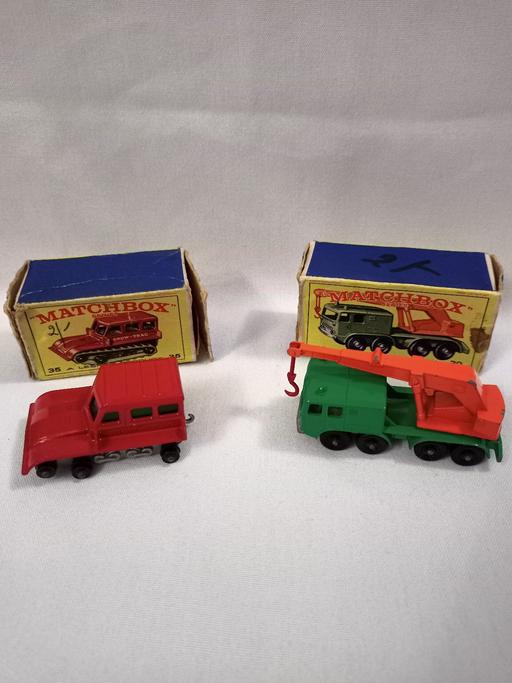  — MATCHBOX SERIES SNOW-TRAC & 8-WHEEL CRANE.