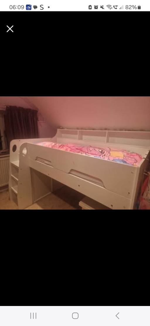  — Children's Cabin Bed