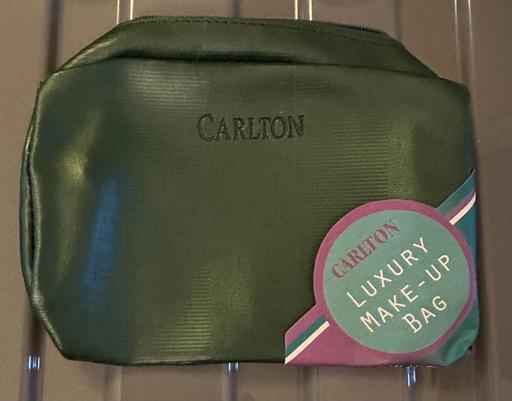  — New small  Carlton makeup bag