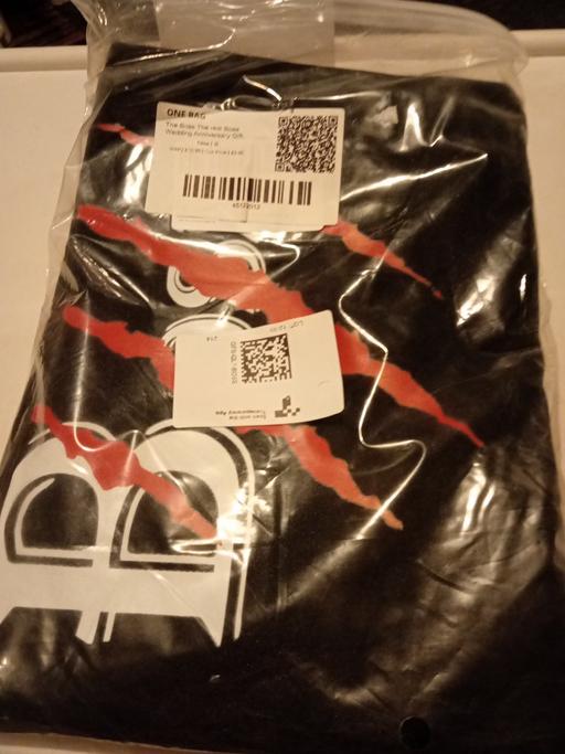  — 2 brand new Adult size Aprons