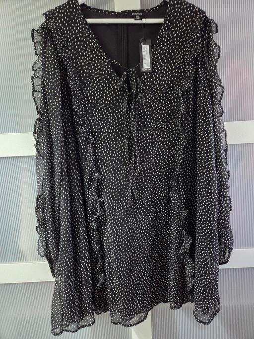  — 🌟NEW🌟 Size 24 BOOHOO chiffon smock dress
