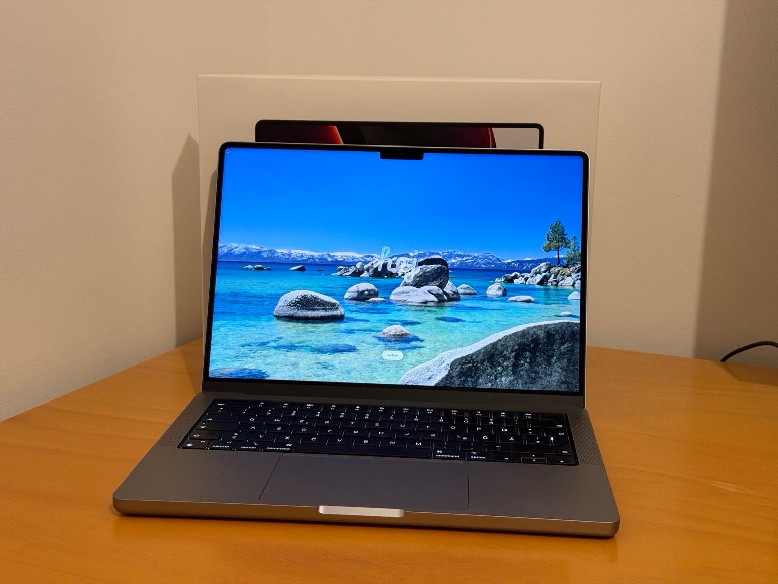MacBook Pro 14" 1TB 16GB M1 Pro