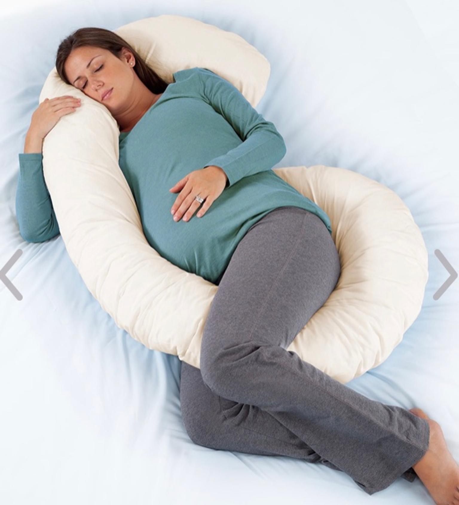 В какой позе можно спать. Подушка для беременных. Подушечка для беременных. Подушка для беременных для сна. Большая подушка для сна.