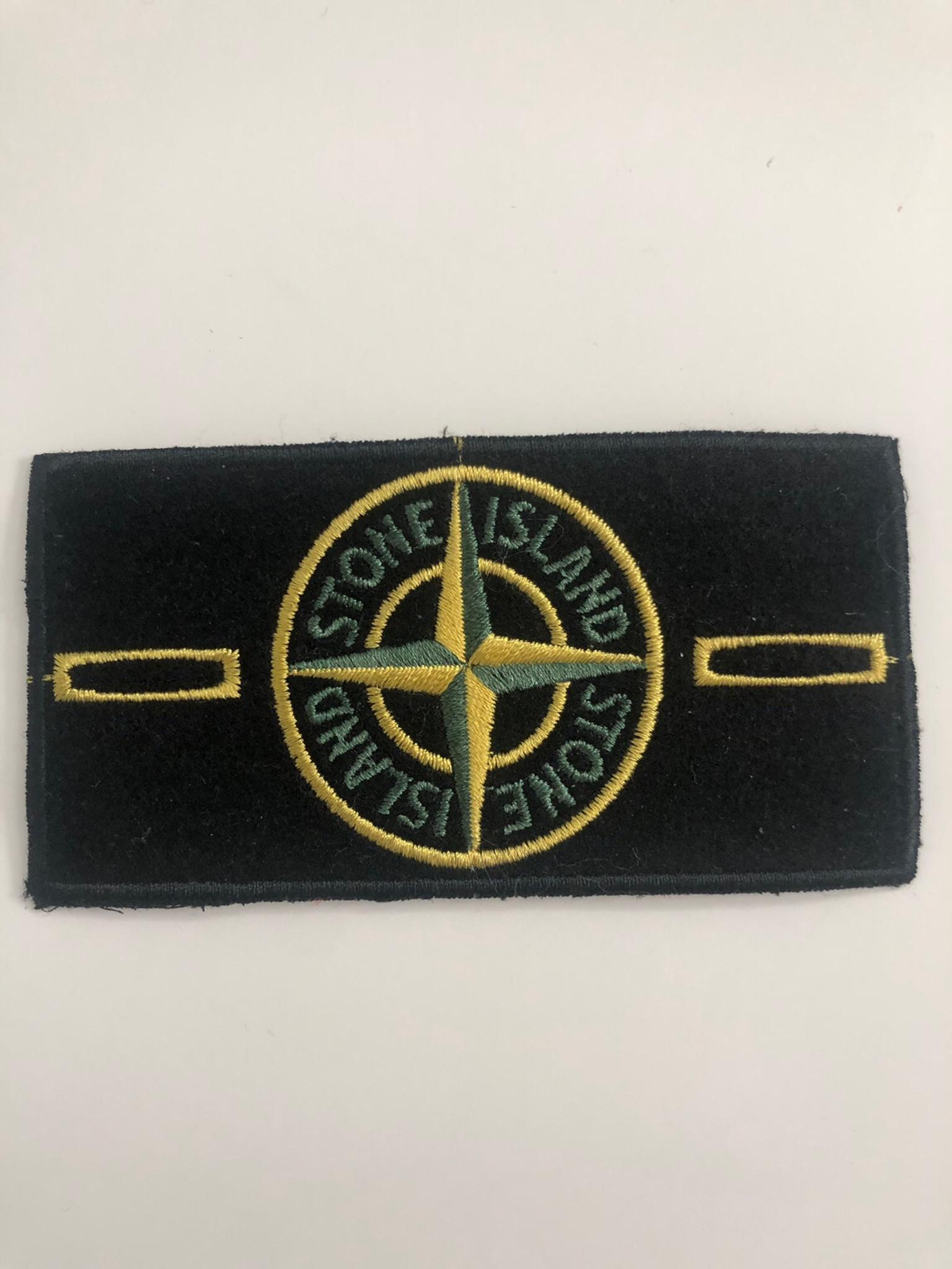 Фото патча stone island